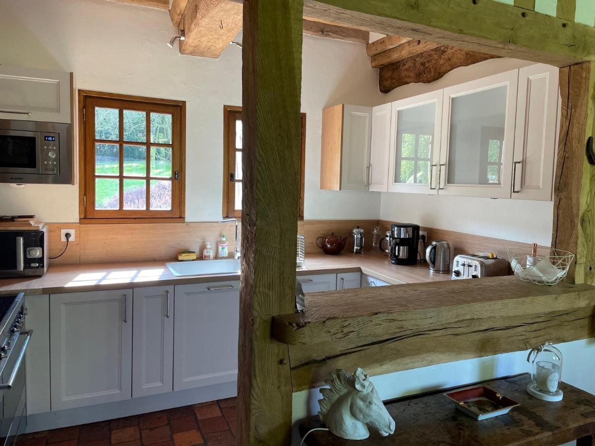 Maison Normande De Caractere A Colombages Saint-Hymer Екстериор снимка