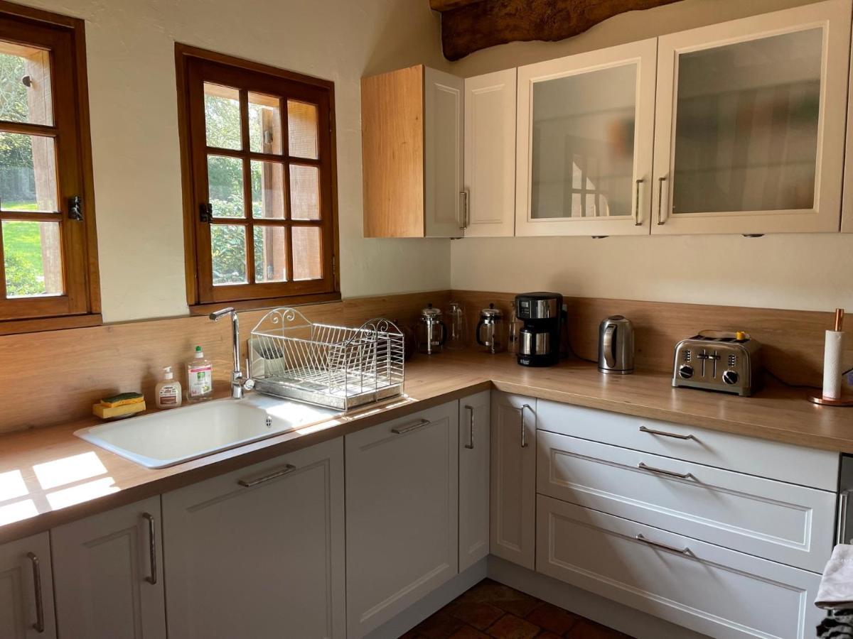 Maison Normande De Caractere A Colombages Saint-Hymer Екстериор снимка